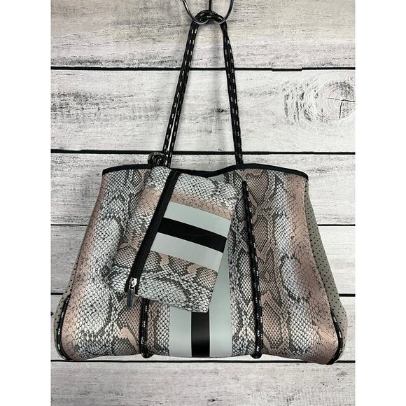 New Ladies Snakeskin Print Neoprene Tote Bag with Zip Pouch - Picture 1 of 3